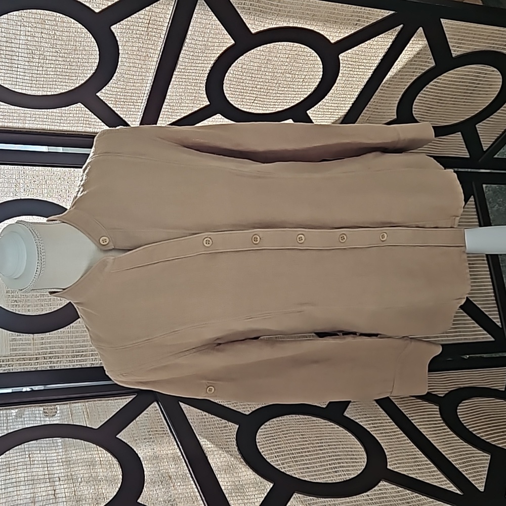 Open weeve button down size small